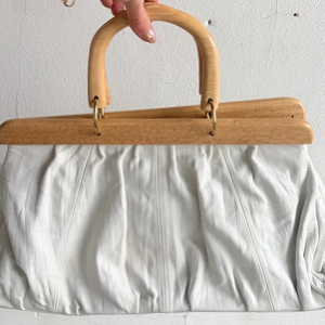 Vtg Adrienne Vittadini Leather Handbag Wood Handle Frame Bag White Vintage Purse