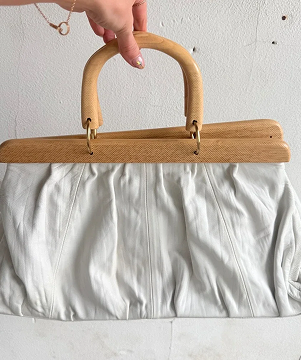Vtg Adrienne Vittadini Leather Handbag Wood Handle Frame Bag White Vintage Purse